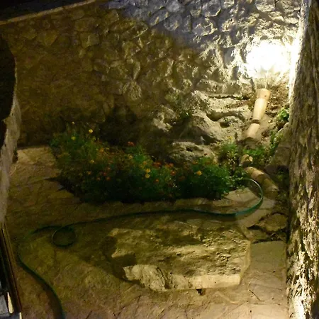Estate Dafnopanagia Luxury Ourania