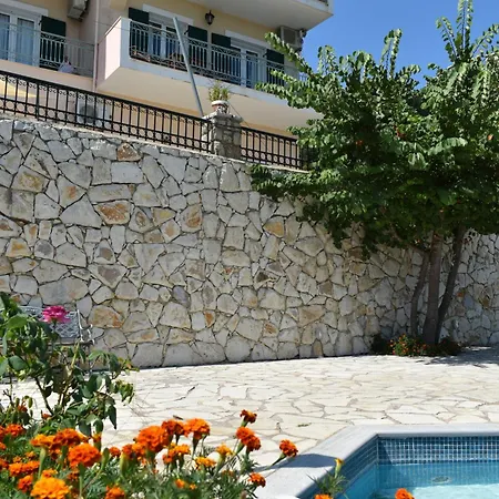 Estate Dafnopanagia Luxury Ourania Apartmán