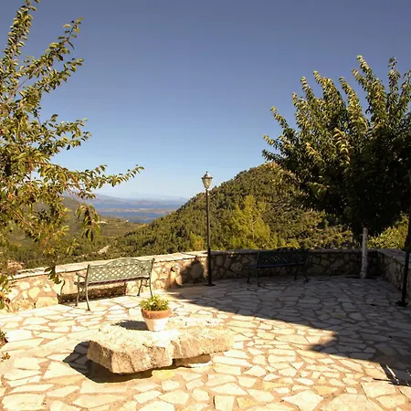 Estate Dafnopanagia Luxury Ourania Kariá